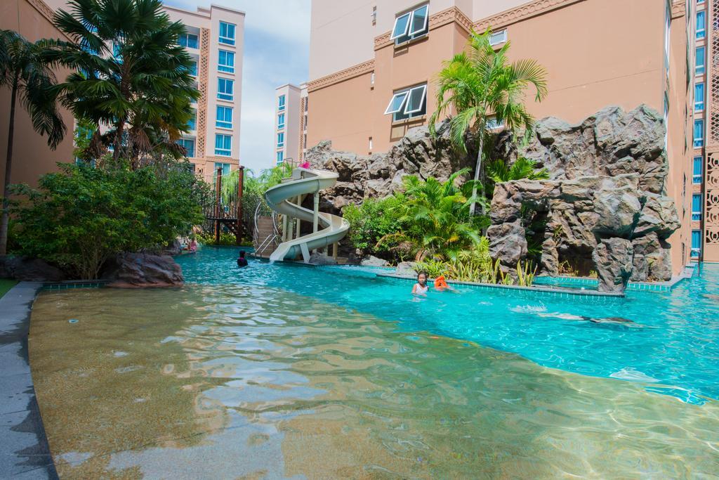 Atlantis Pattaya High Service Jomtien Beach Exterior foto