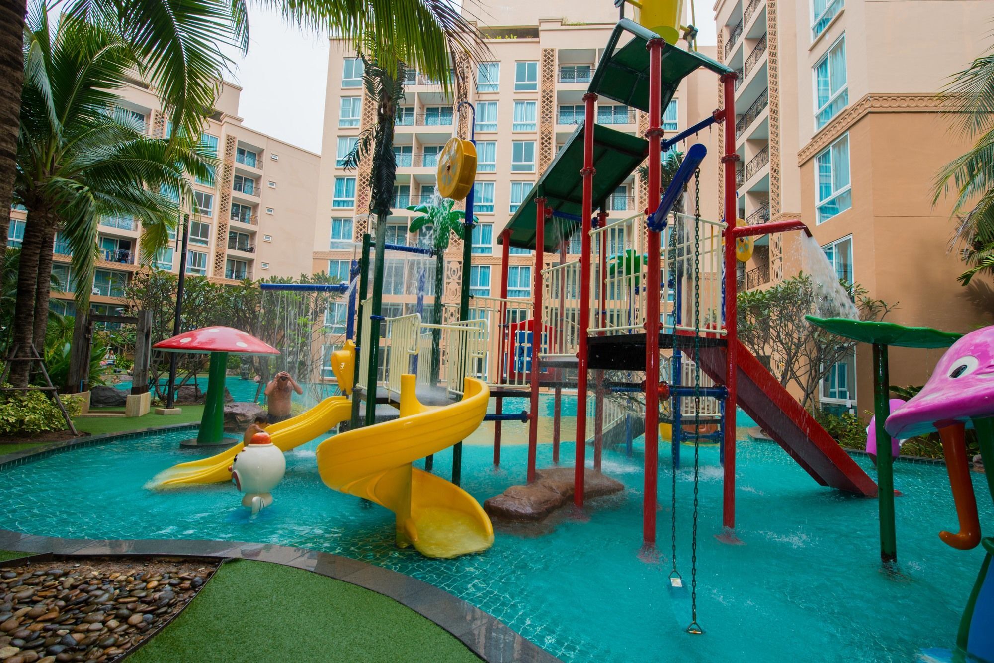 Atlantis Pattaya High Service Jomtien Beach Exterior foto