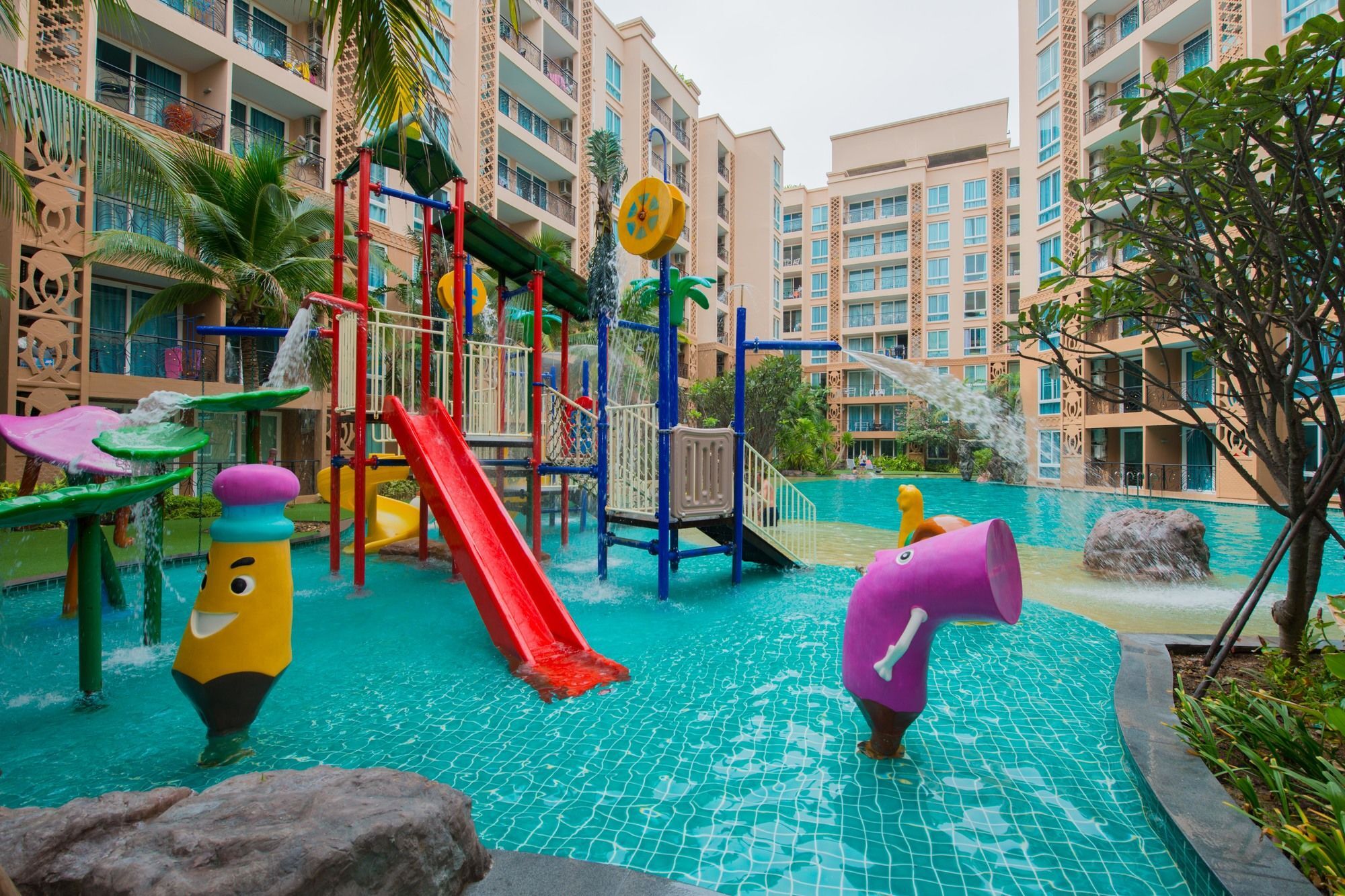 Atlantis Pattaya High Service Jomtien Beach Exterior foto