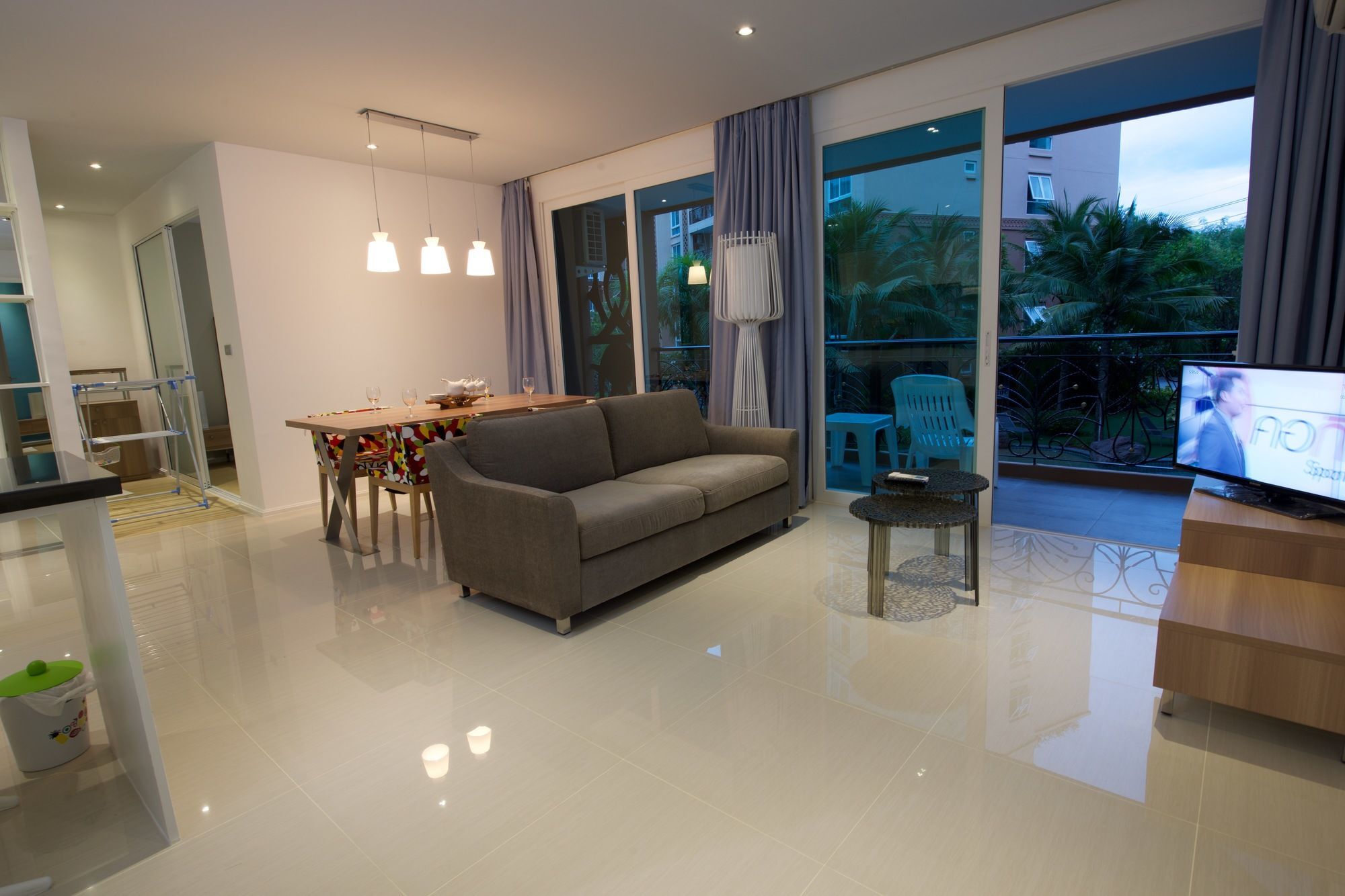 Atlantis Pattaya High Service Jomtien Beach Exterior foto